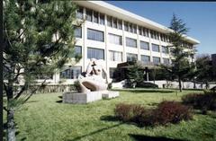 太原理工大学图片