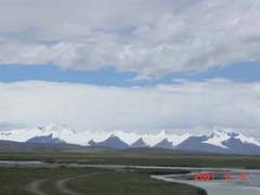 格拉丹东雪山图片