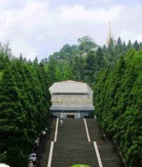 井冈山革命烈士陵园图片