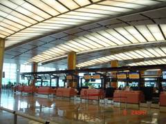 樟宜国际机场 200606270856355311[1]