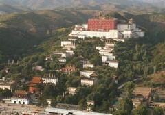 汤泉行宫图片
