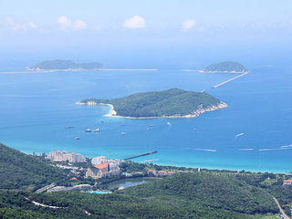 俯瞰亚龙湾