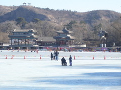冰冻的湖面